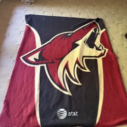Oversized Throw-blankets And Much More