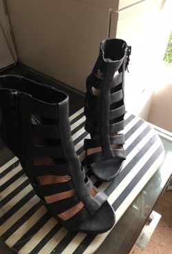 Women’s shoes