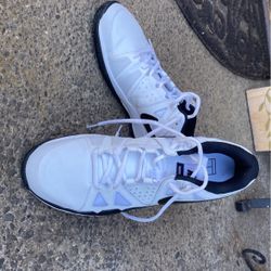 Men’s Nike Tennis Shoes 