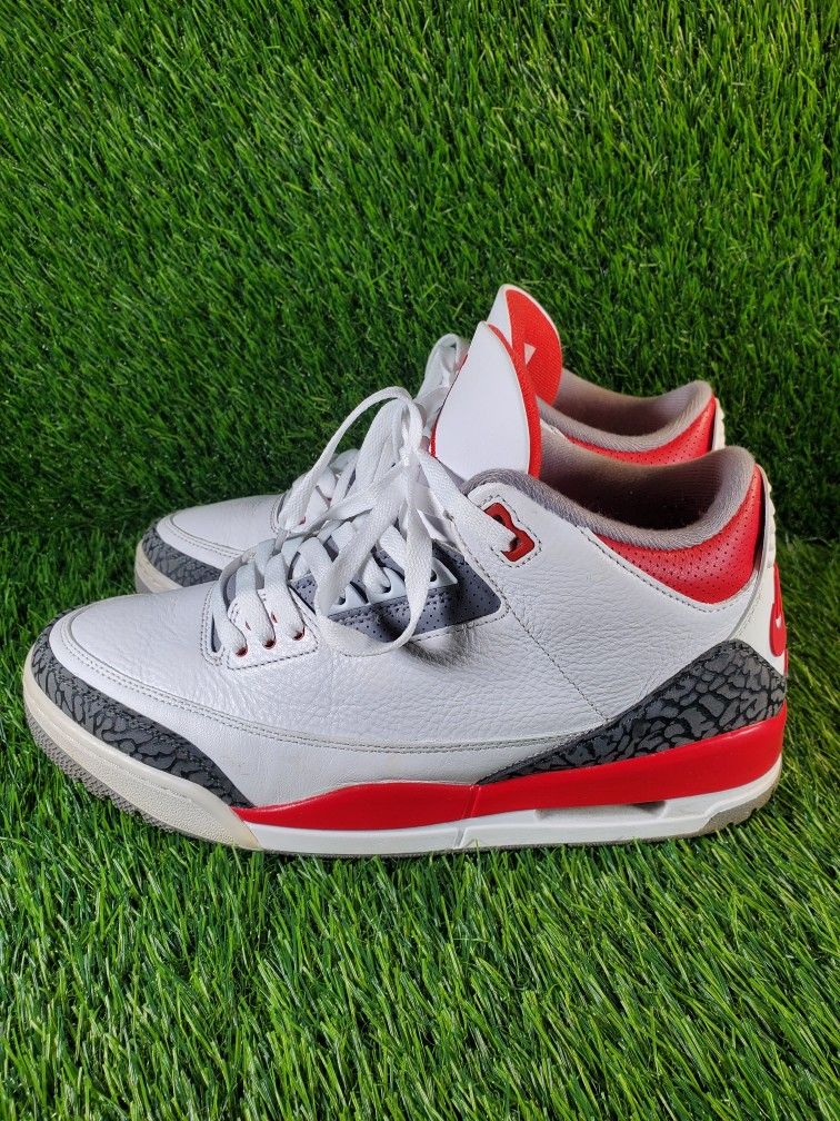 Jordan 3 Fire red 2022 Size 10