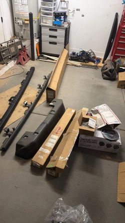 Free jeep and challenger parts