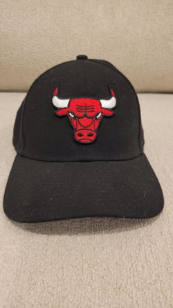 Chicago Bulls Adjustable Hat - Black