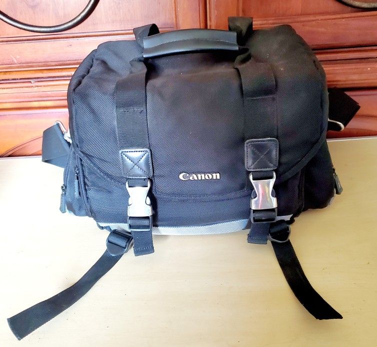 Cannon Camera Bag With Carrying Strap