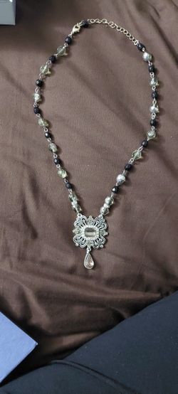 Black And White Beaded Necklace 