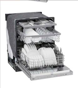 LG 24IN Smart Wi-Fi  Dishwasher Quadwash Pro.