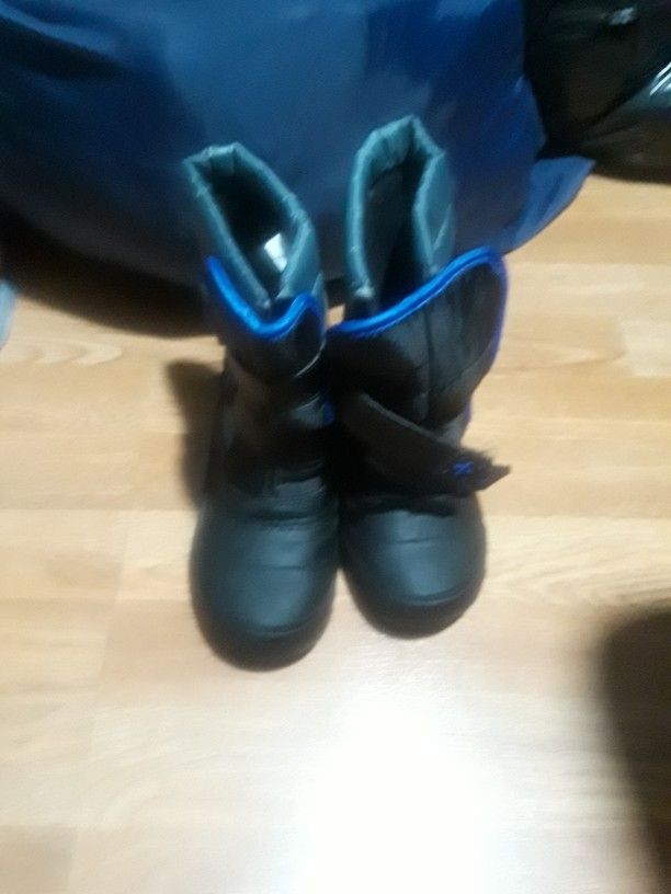 Snow Boots