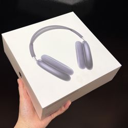 New Sealed Apple AirPods Max USB-C midnight Color Air Pods