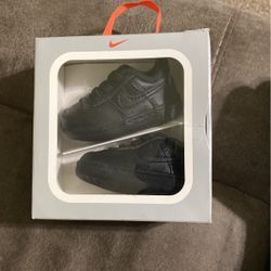 Nike Air Force 1s Black Low Top