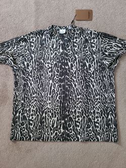 Men Burberry Tshirts Size XL Men