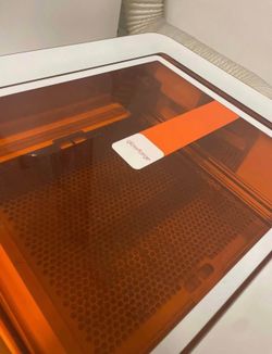 Glowforge Laser Cutter & Engraver – Excellent Condition