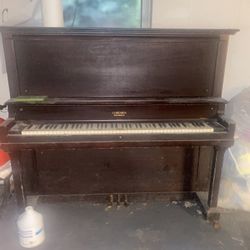 piano vintage