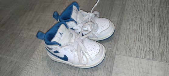 Nike Air Jordan 1 Mid SE TD toddler sneakers