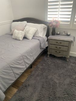 Full size bed set with night stand