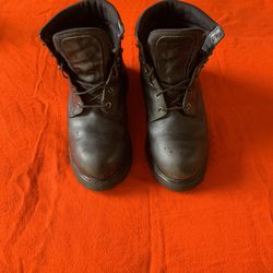 Size 11 redwing boots
