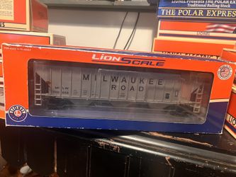 Lionel LionScale Milwaukee Road Covered Hopper – Road #100658