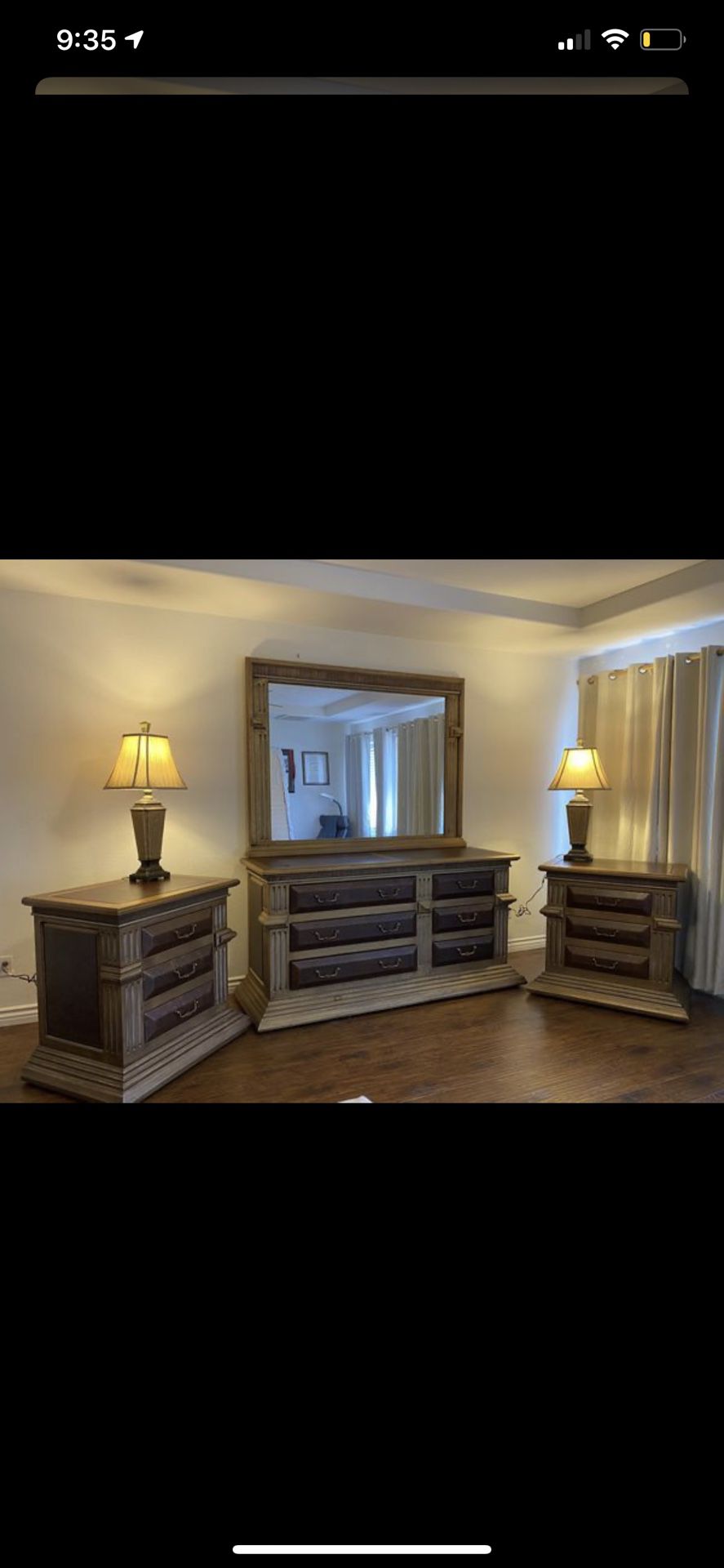Bedroom set, Dresser, Nightstands, Mirror & Lamp