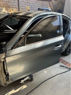 Q50 driver side door