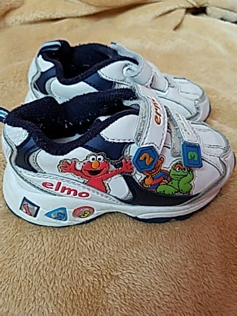 Light-up Elmo shoes