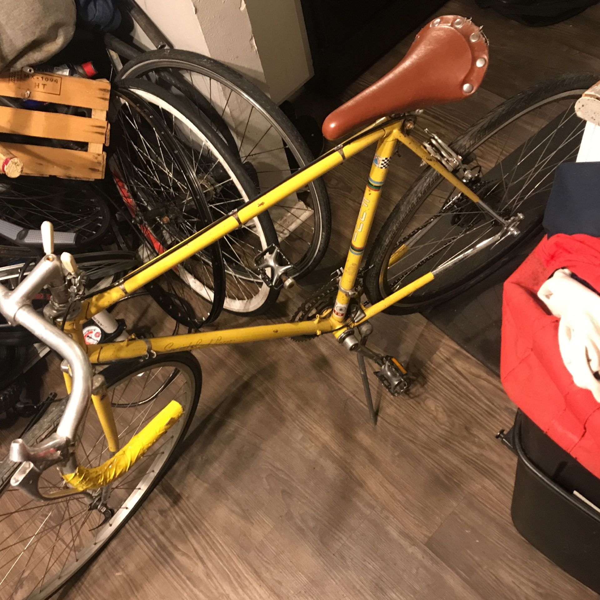 Special Road Racer Fuji Vintage Bike 