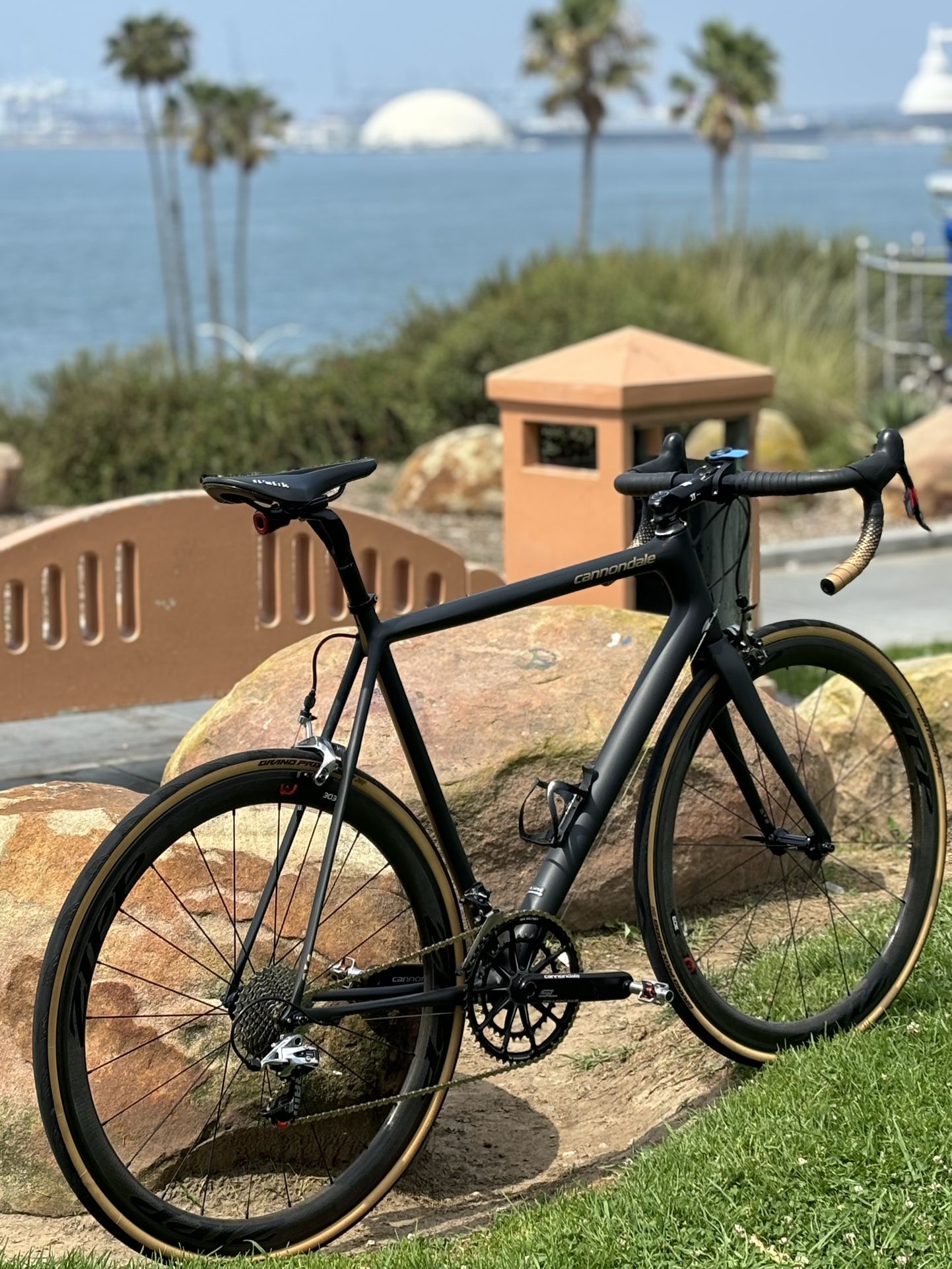 Cannondale SuperSix Evo Hi-Mod Black Inc. Nano