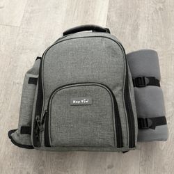 Hap Tim Picnic Basket Backpack for 4 Person with Blanket, Wine Holder, Cooler Compartment, Cutlery Set