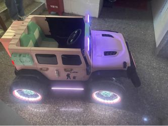 4x4 12Volt 2 Seater all light up Jeep (new)
