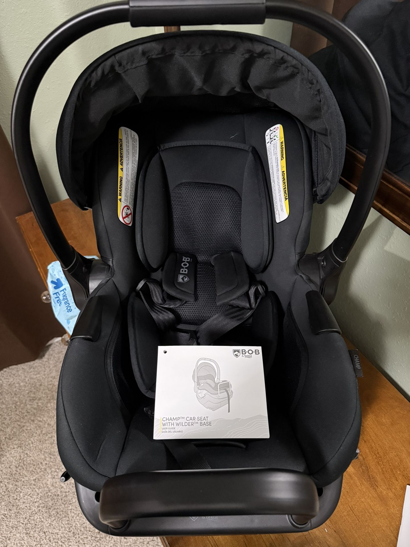 Bob/britax Champ Infant Car Seat With Wilder Base