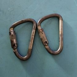 Locking Carabiner