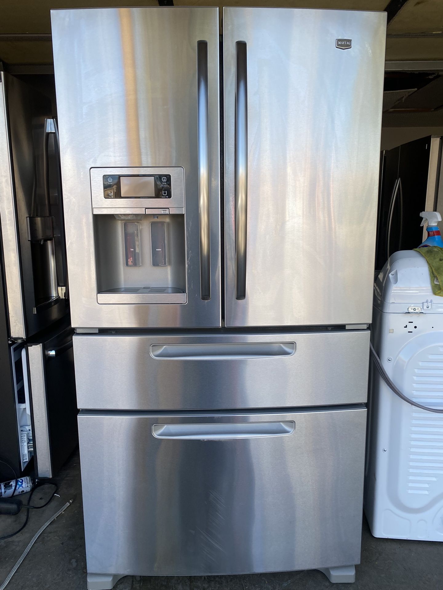 Refrigerator