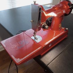 vintage singer featherweight 221 sewing machine