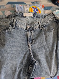 Hollister women's jeans