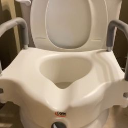 Carex EZ Lock 5" Raised Toilet Seat with Adjustable, Removable Arms 300lb Capacity. NEW