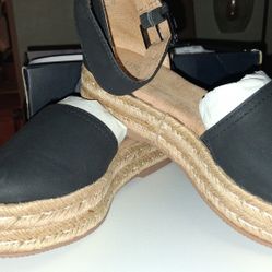 Waverly Black Shoes Size 6 (New)