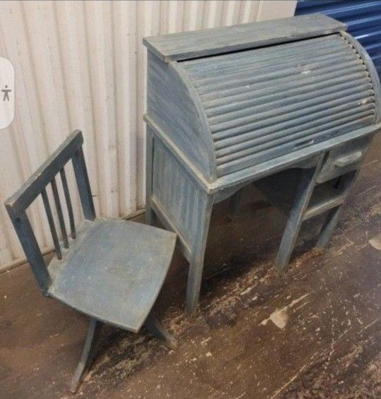 Vintage Child's School Desk. 1940's