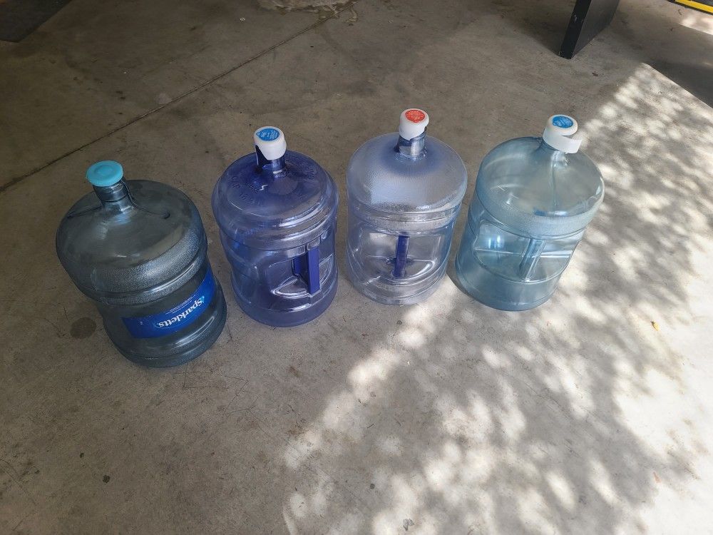 4x 5 Gal Water Jugs For Free