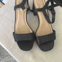 Tacones negros