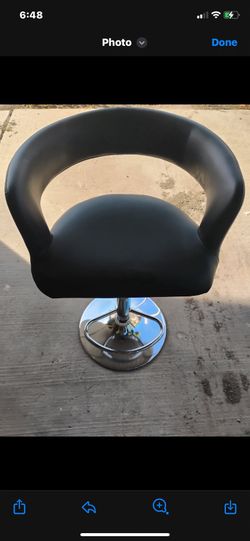 Bar stool