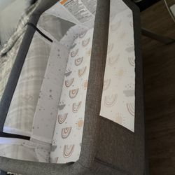 Dream On Me Bedside Bassinet 