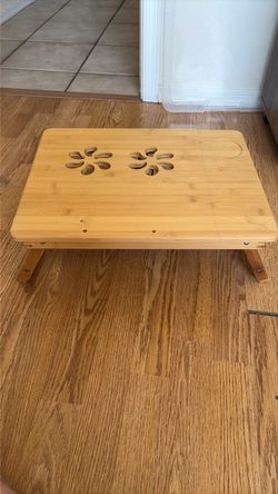 Lap desk / tray (vent for laptop fan)