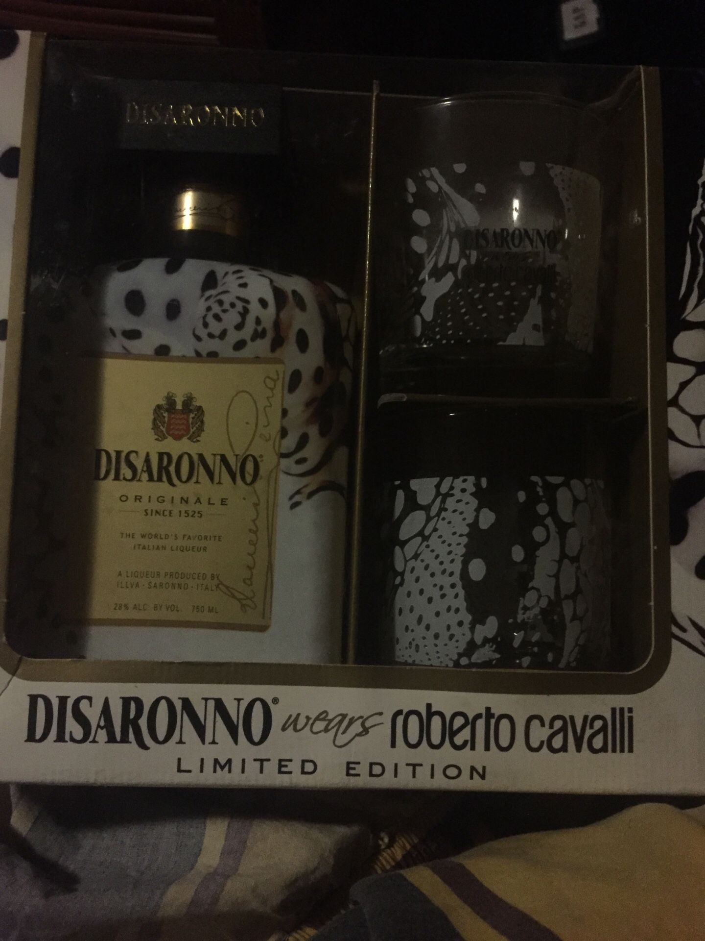 Disaronno Roberto Cavalli box set(empty no liquor)