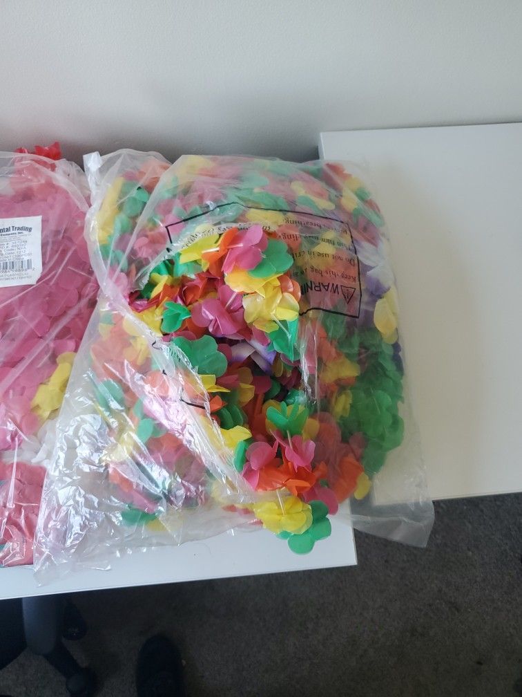 Oriental Trading Mega Plastic Lei's