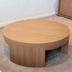 Modern round coffee table