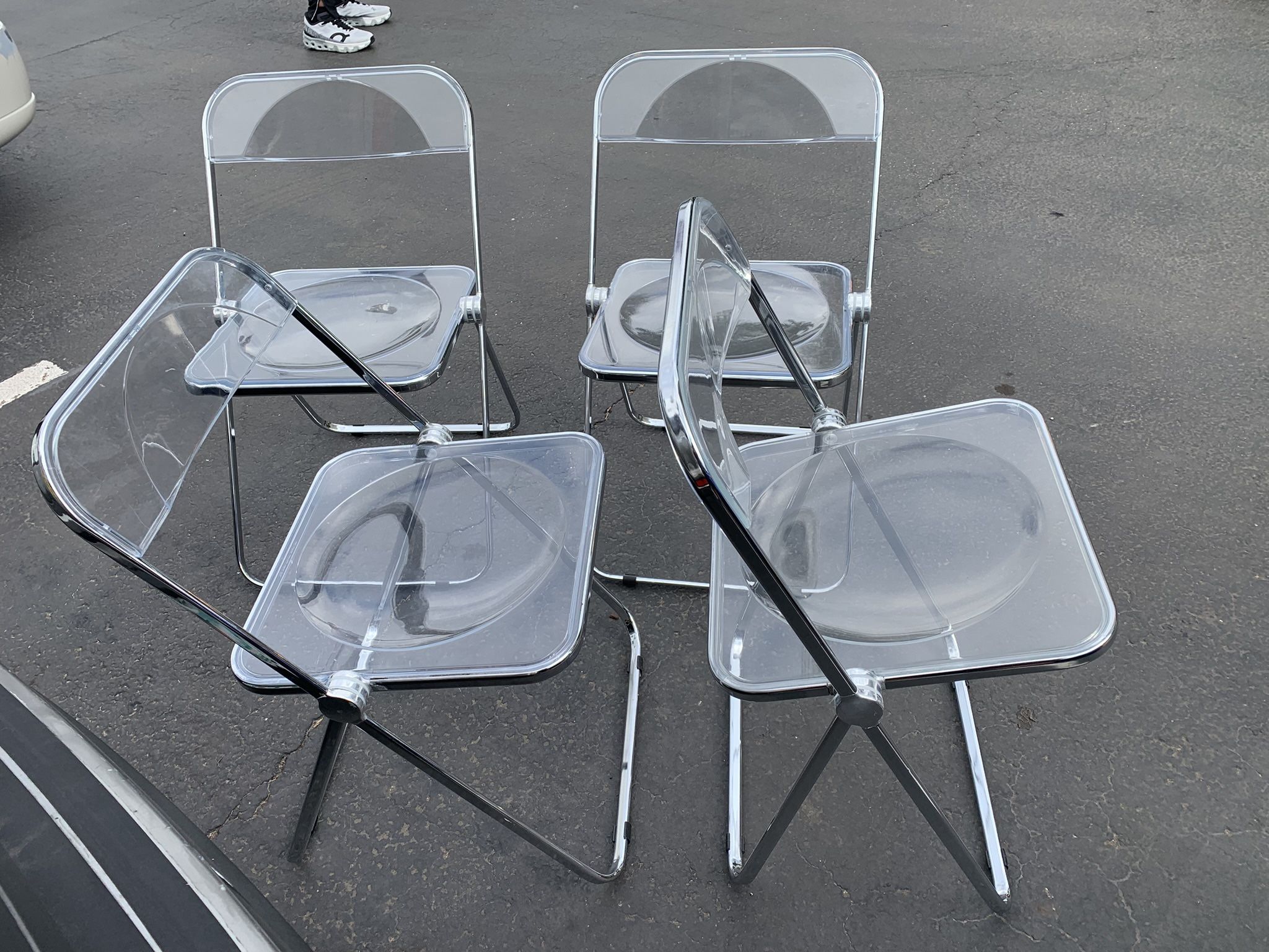 Mid Century Chairs “anonima” By “CASTELLI. ITALY 1970’s Amazing Condition AVENTURA AREA