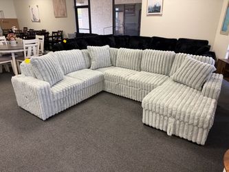 Light Gray Ribbed Chenille Sectional Sofa