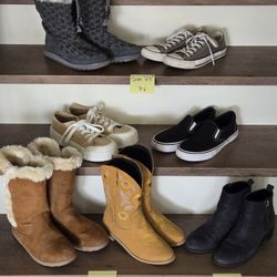 Girls/Womens Shoes