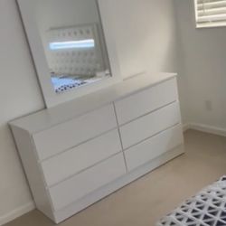 Dresser And Mirror White New