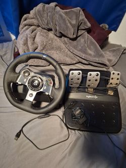 Logitech G920 steering wheel