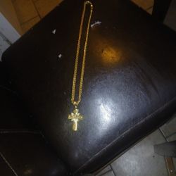 10kt Chain With Cross charm