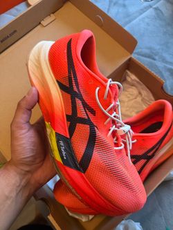 ASICS Metaspeed size 11