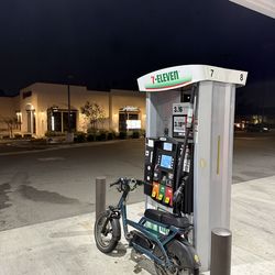 Read description *dm for more photos*